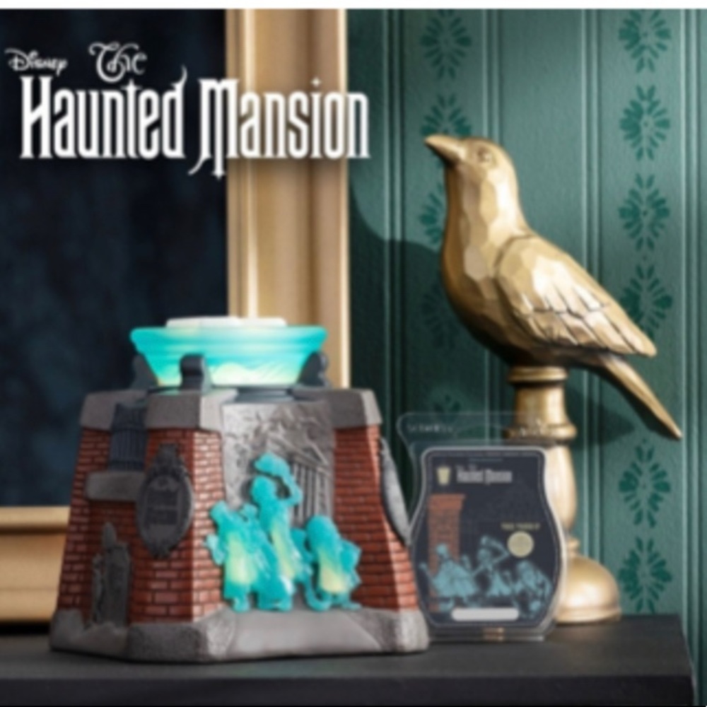BRAND NEW SCENTSY HAUNTED MANSION WAMER